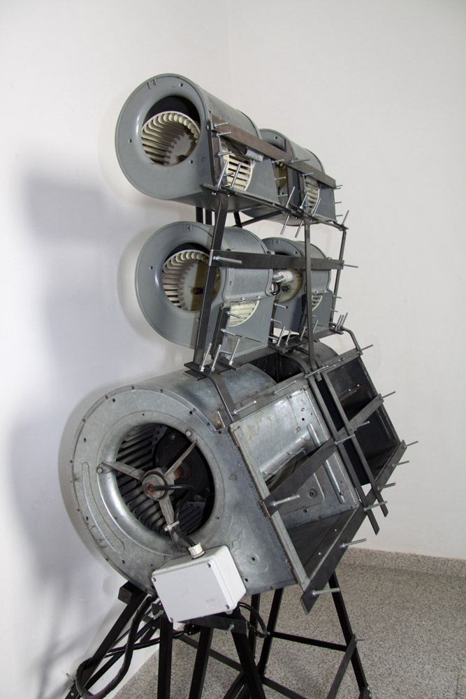 Alberto Tadiello, 1320 RPM, industrial fans, motors, metal brackets, trestles, 90 x 90 x 170 cm, 2009