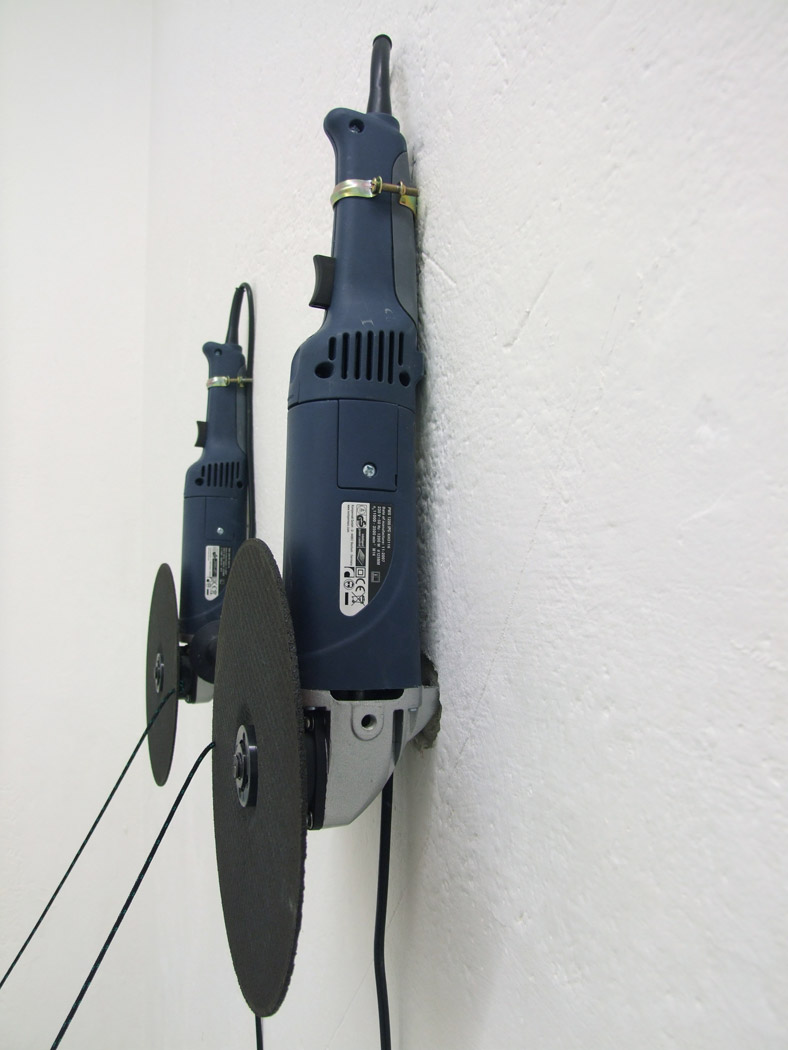 Alberto Tadiello, PWS 1200 IPC KH3116, circular saws, nylon cord, hooks, timer, site specific dimension, 2008.