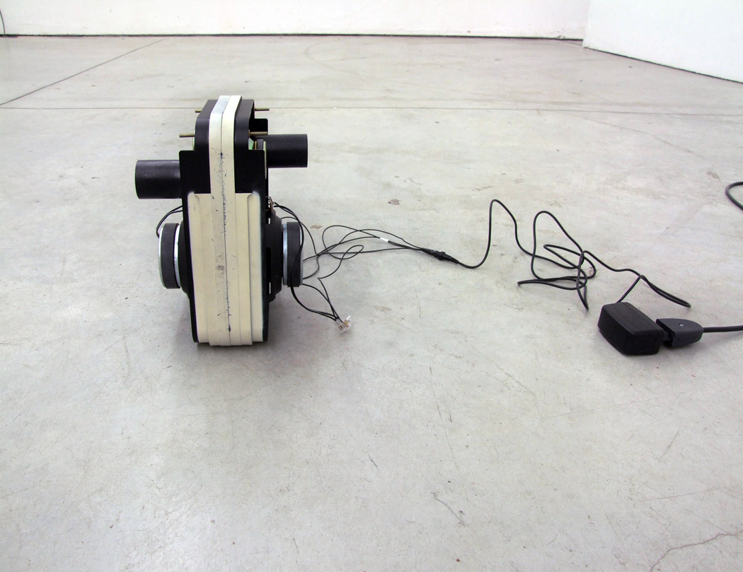 Alberto Tadiello, Switch, speakers, cables, voltage transformer, various dimensions, 2008.